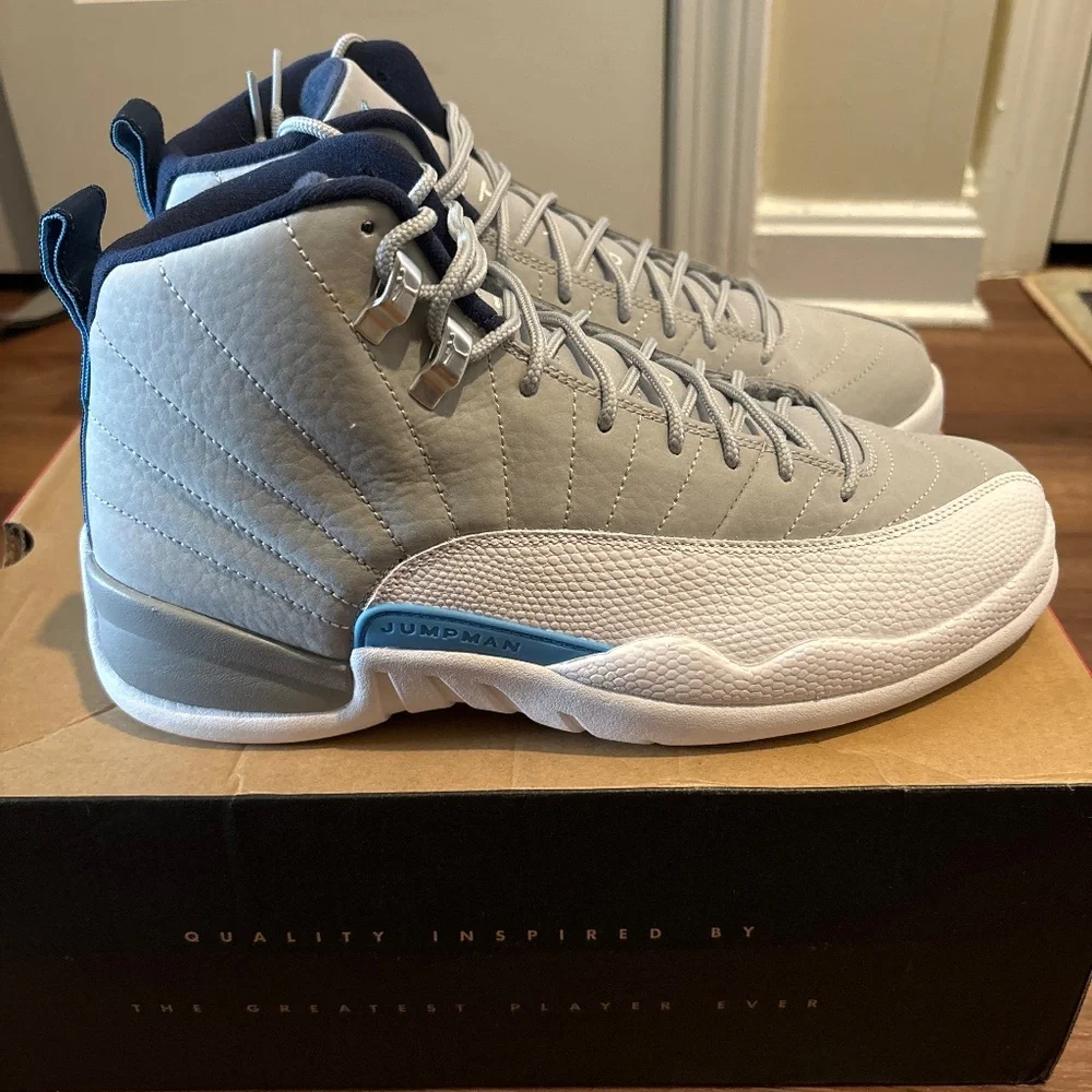 Air Jordan 12 Retro size 9